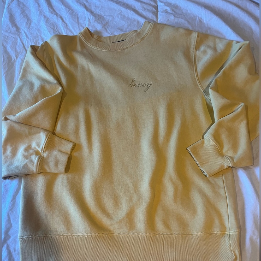 Brandy Melville sweatshirt like new